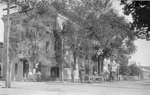 The Stewart House a principios del siglo XX. Imagen procedente de The Stewart House.