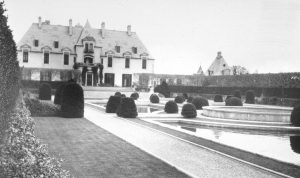 Oheka Castle, posible inspiración de la mansión de Jay Gatsby, en 1915. Imagen procedente de Wikipedia.