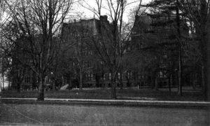 St. Paul's School, Garden City, hacia 1920. Fuente desconocida.