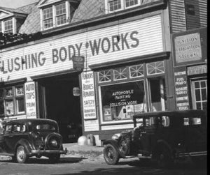 Taller de reparación de automóviles en Corona Ash Dump hacia 1930. Fuente desconocida. 