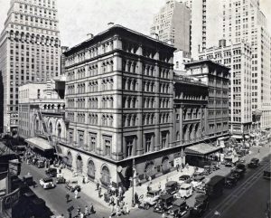West 39th Street a principios del siglo XX. Imagen procedente de New York Public Library. 