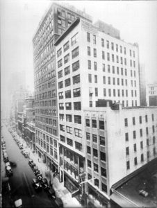 West 44th Street a principios del siglo XX. Imagen procedente de Digital Culture of Metropolitan New York.