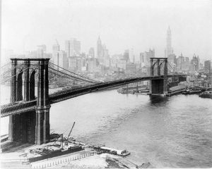 Brooklyn Bridge hacia 1915. Imagen procedente de Library of Congress.