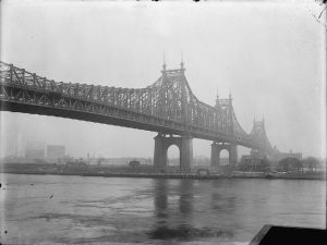 Queensboro Bridge a principios del siglo XX. Imagen procedente de Library of Congress.