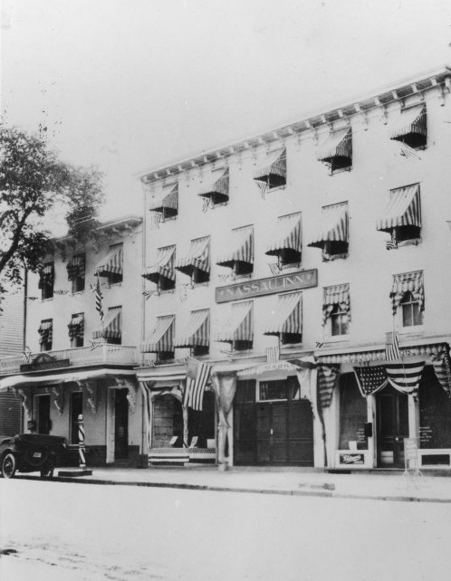 Nassau Inn