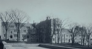 Patton Hall en 1906. Imagen procedente de Princeton University Archives.